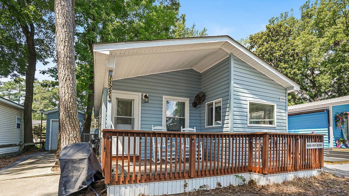 Myrtle Beach House | Salty Britches with Golf Cart in Ocean Lakes!