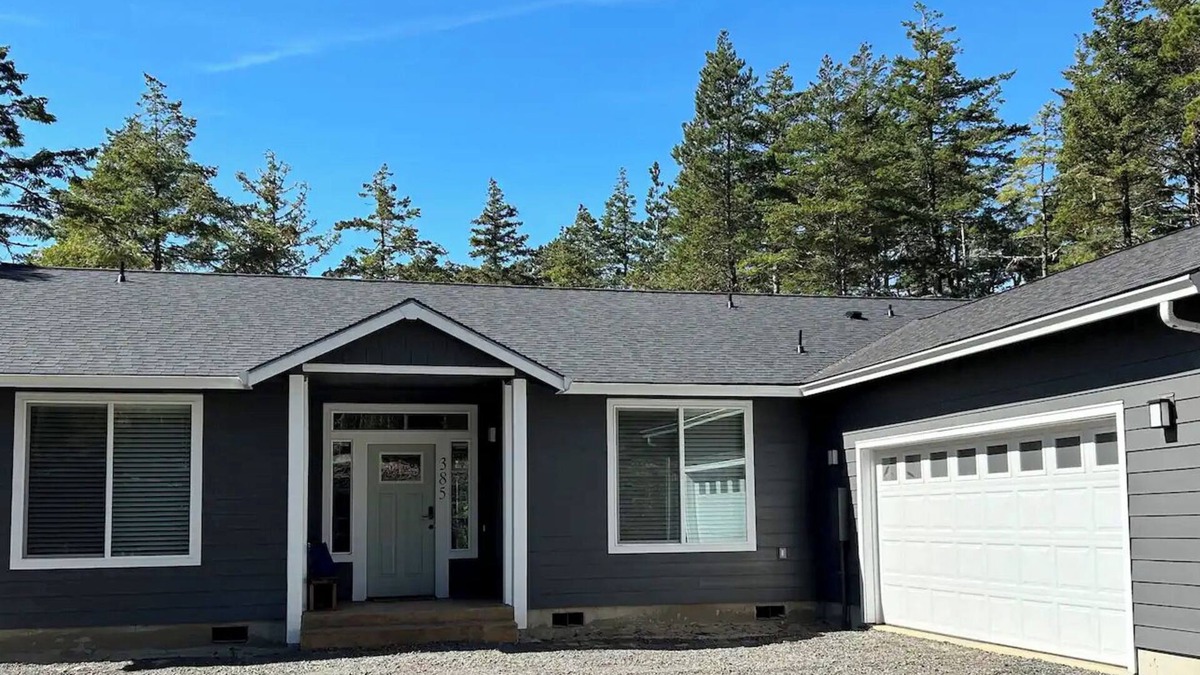 Reedsport House | Salty Dunes Home On 5 Acres WIth Dune Access n