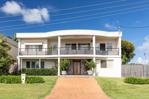 Forster House | Salty Sea Beach House