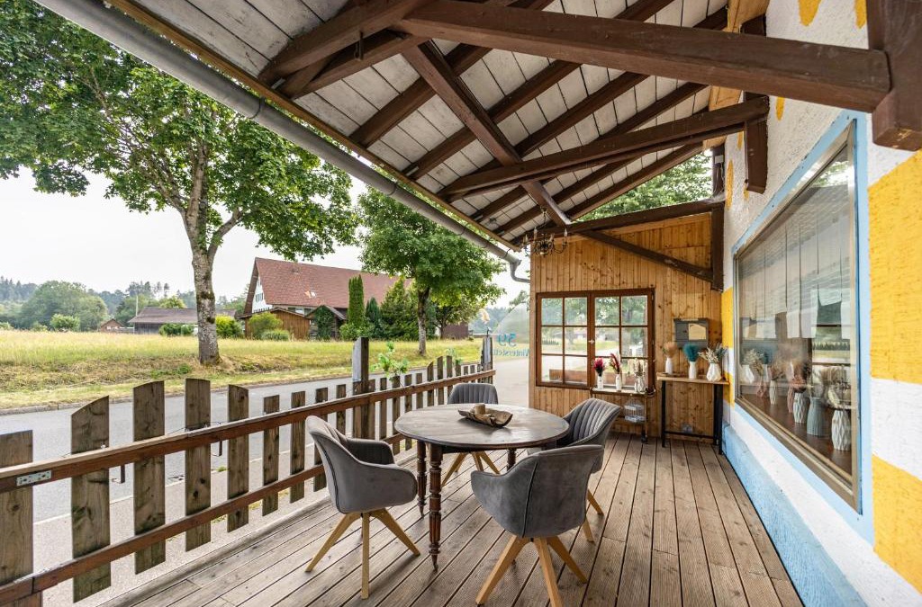 Winterstetten Apartment | Salty Sol