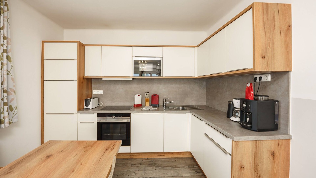 Schallmoos Apartment | Salzburg: Apartment RIVERSIDE 3 for 1 - 12 people