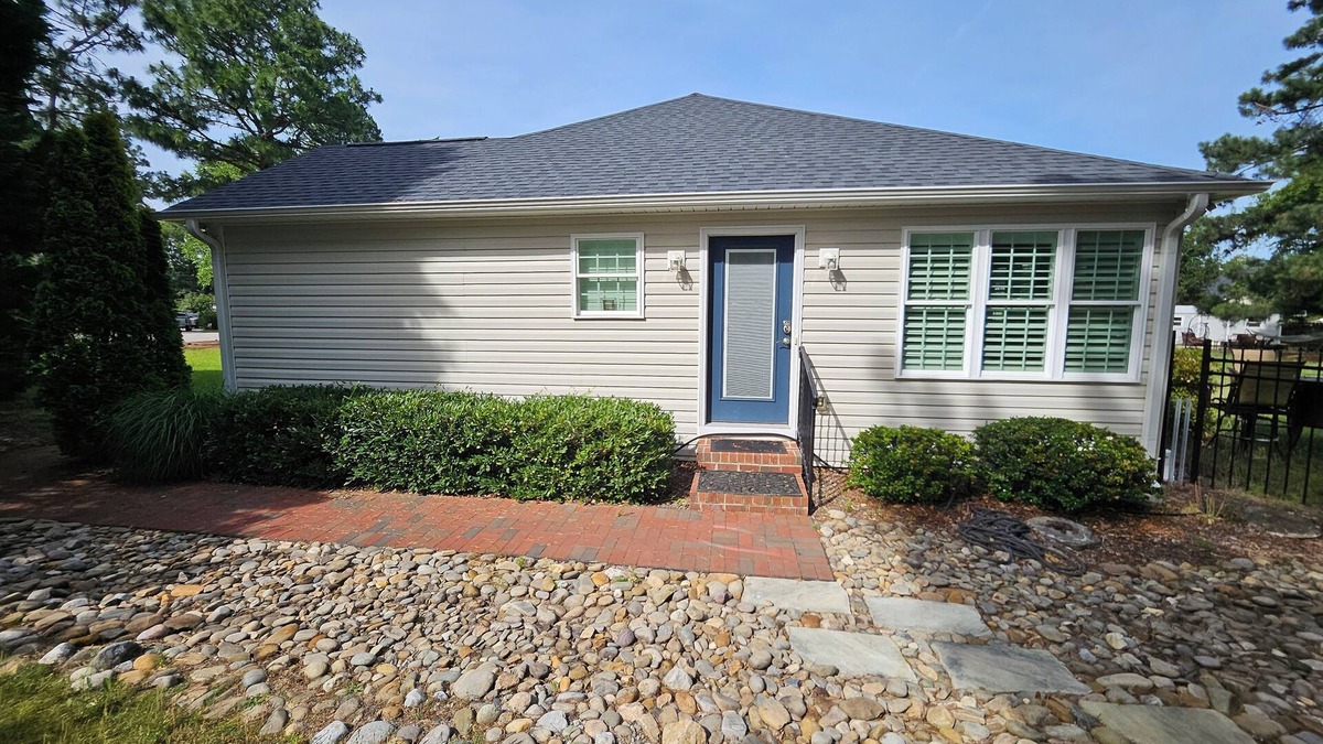Southern Pines Apartment | Sam's Place. NEW LISTING! Relax in the hot tub after a day of golf!
