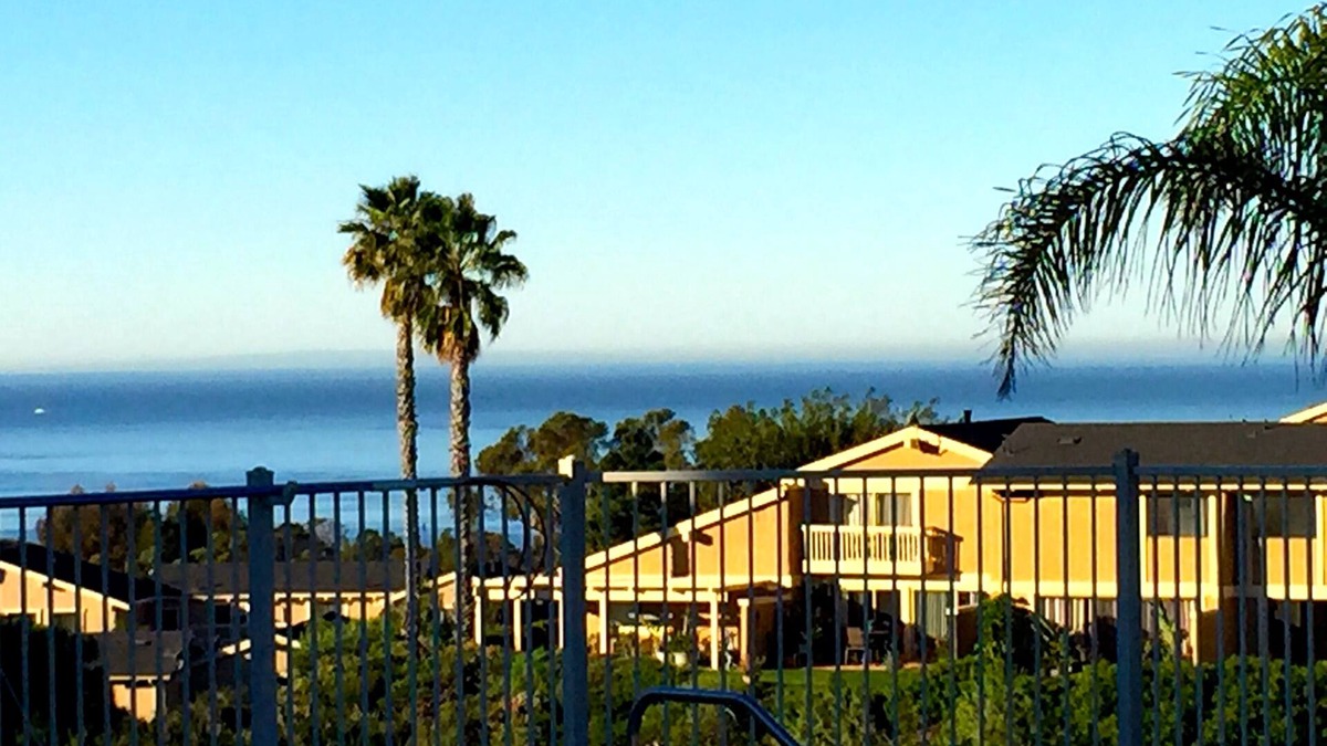 San Clemente Condo | SAN CLEMENTE TROPICAL GETAWAY, OCEAN VIEWS, POOL, BEACH GOLF & RELAXATION!
