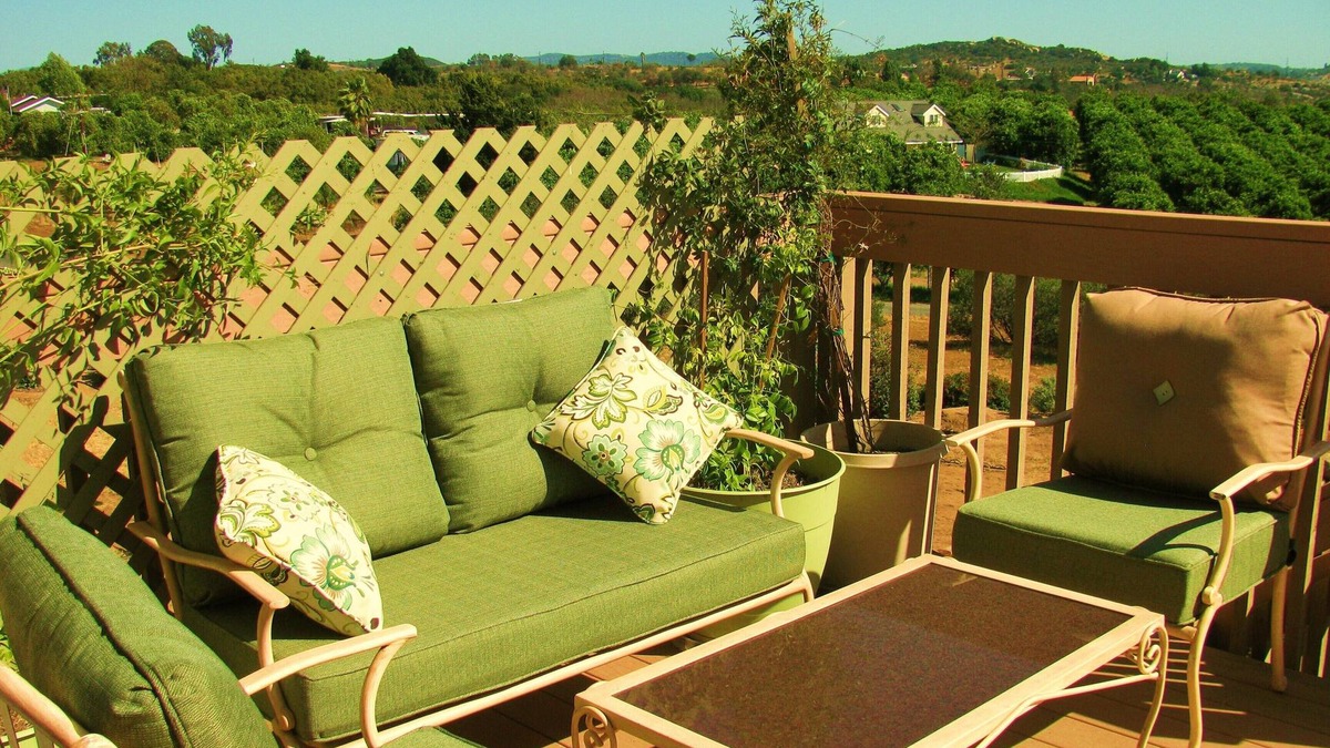 Valley Center Apartment | San Diego Country Barndominium, Mountain Views, Spa, Deck, & More.