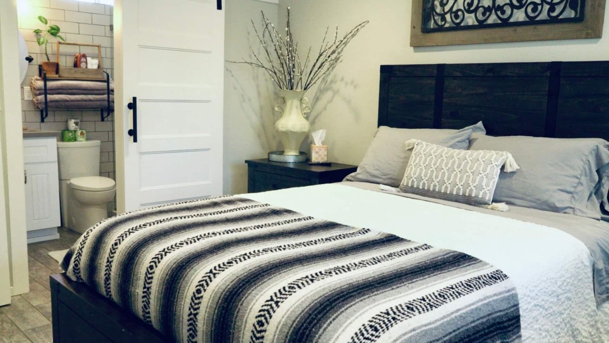 Linda Vista House | San Diego's Sustainable Couples Retreat, Modern-Rustic Design with Zen Vibes