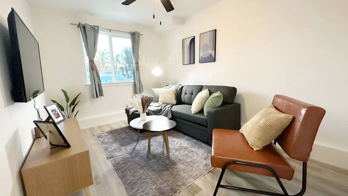Evergreen House | San Jose 1BR | New Build | Pet Friendly | W/D