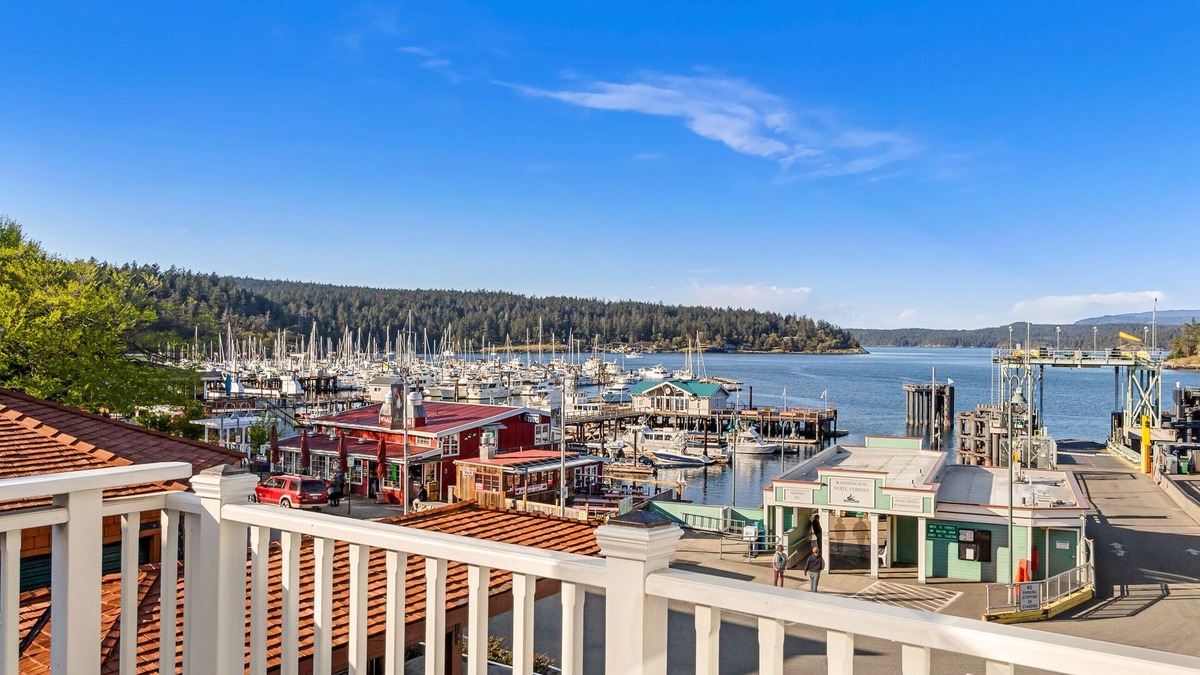 Friday Harbor Condo | San Juan Island, Elwha Suite #1902