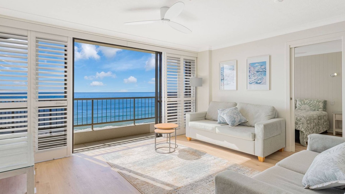 Tugun Apartment | San Simeon 47 - Absolute Beachfront Tugun - Min. 3 Night Stays!