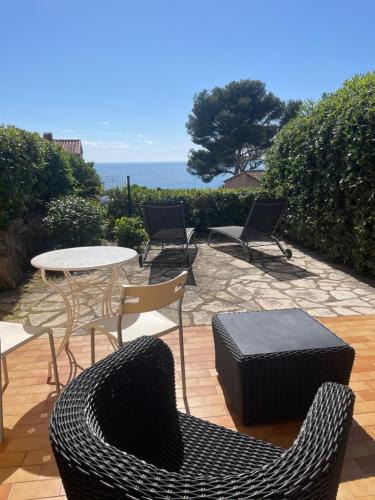 Sanary-sur-Mer Apartment | Sanary charmant appartement bord de mer