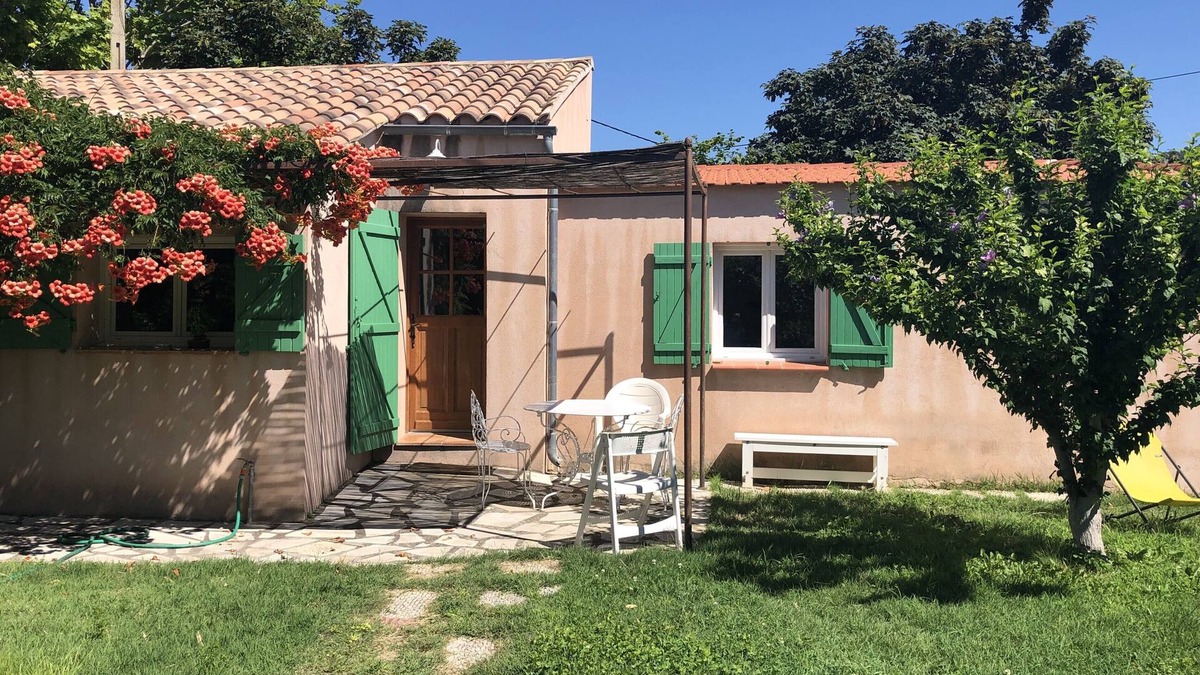 Sanary-sur-Mer House | SANARY Small country house with garden. Small dogs accepted
