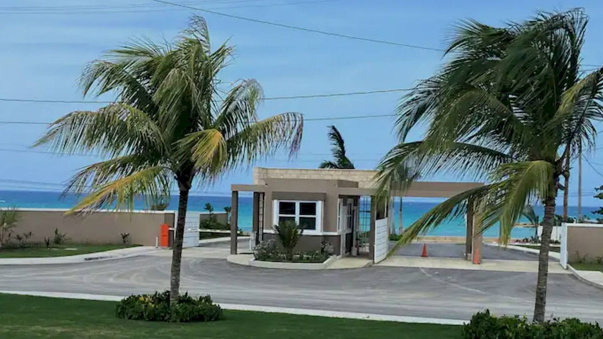 Lucea House | Sanctuary at Oceanpointe