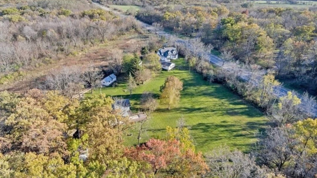 Alden House | Sanctuary Woodland Guest House, located next to the conservation area!