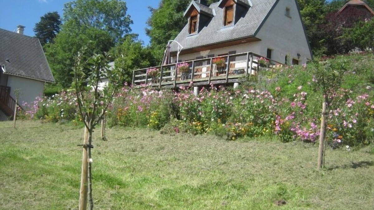 Murol House | Sancy orchards