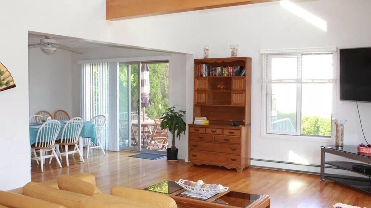 Point Judith House | Sand Hill Cove Pristine & Contemporary Home!