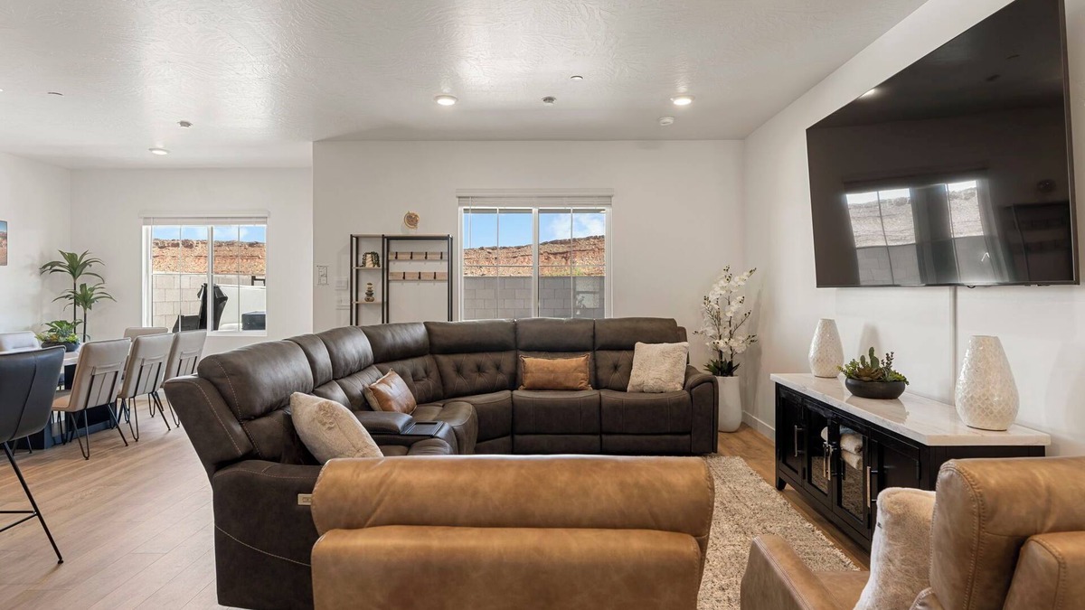 St. George House | Sand Hollow Serenity: Private Hot Tub