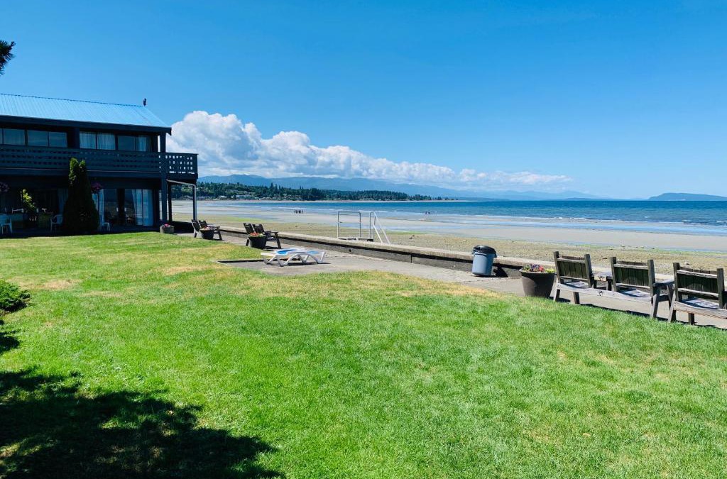 Regional District of Nanaimo Hotel | Sand Pebbles Inn