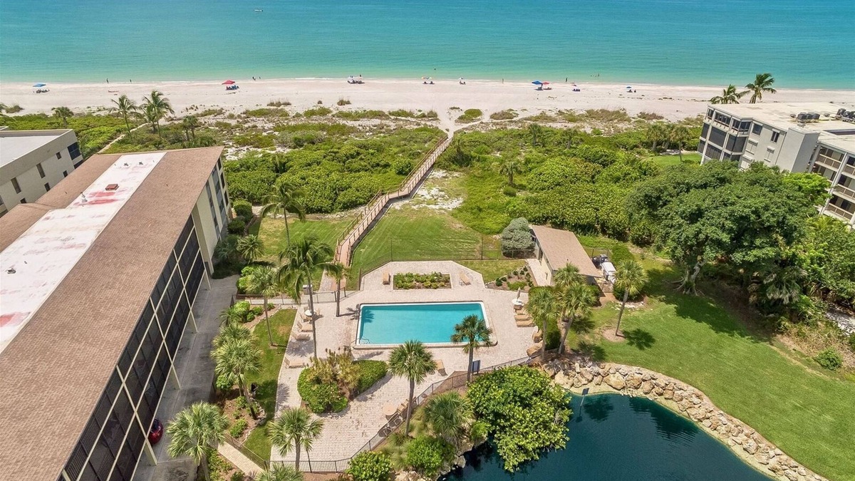 Sanibel House | Sand Pointe 212 - Gulf view vacation rental condominium