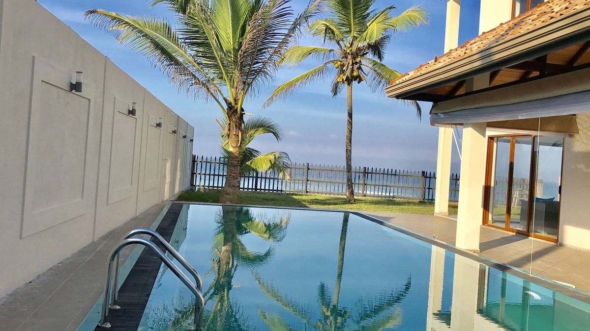 Hikkaduwa Villa | Sand Villa - New Beachfront Private Pool - Three Sea Facing Ensuite AC Bedrooms