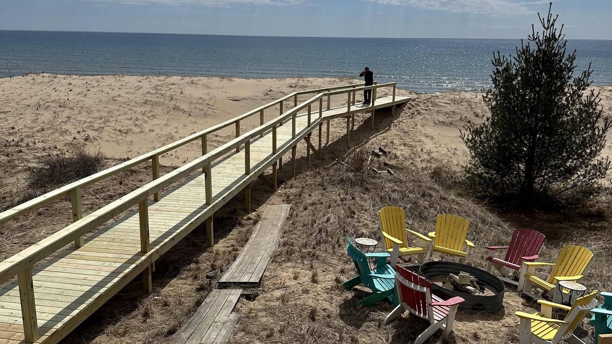 Gulliver House | Sandbox on Michibay: Sun, Sand, and Serenity – Your Lakefront Summer Destination