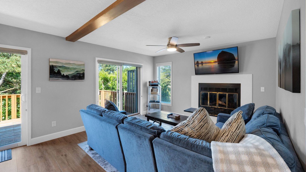 Tolovana Park Condo | Sandcastle B-4 Condo - Includes Garage/Pool/EV Charger -1.5 blocks to the beach