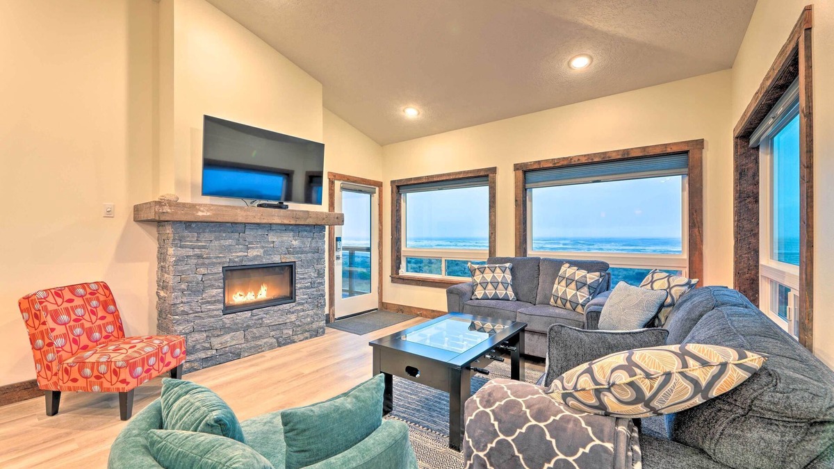 Waldport Cottage | Sanderling Sea Cottages, Unit 5 w/Ocean Views!