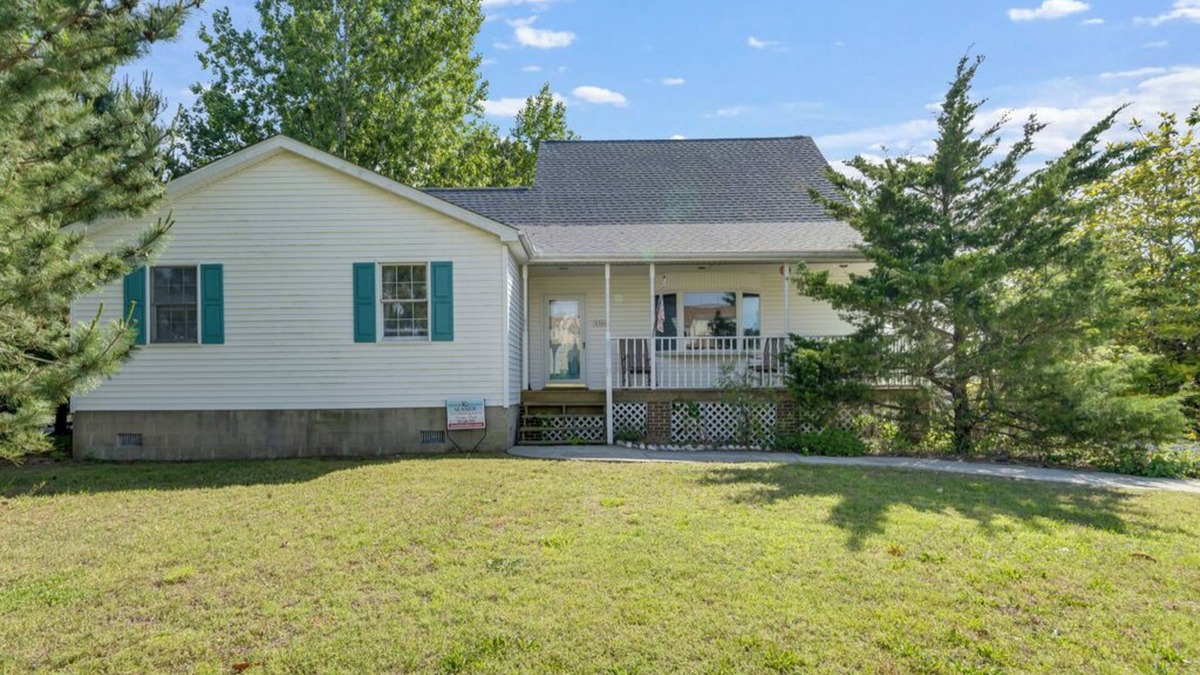 Deep Hole House | Sanderling on Chincoteague - Dog Friendly!