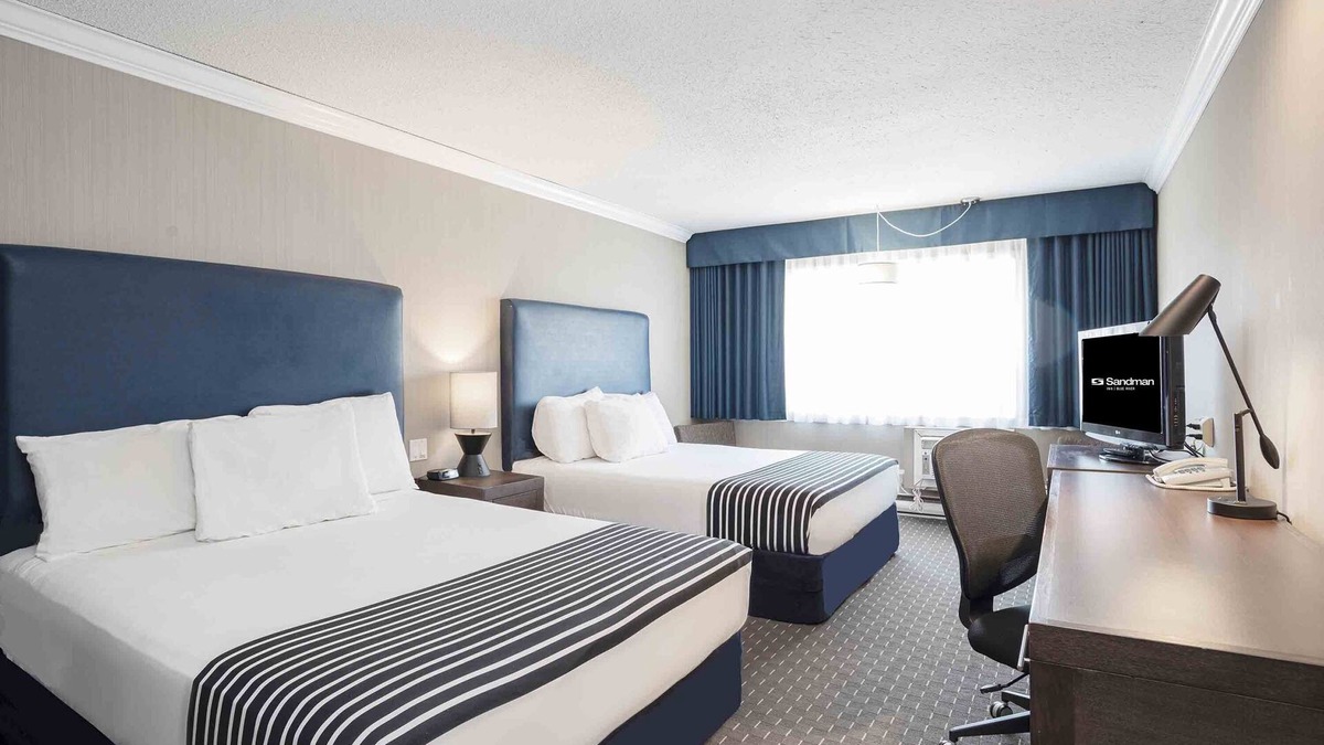 Blue River Hotel | Sandman Inn Blue River
