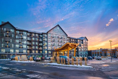 Ottawa Division Hotel | Sandman Signature Ottawa Airport Hotel