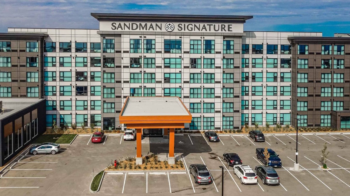 Saskatoon Hotel | Sandman Signature Saskatoon South Hotel