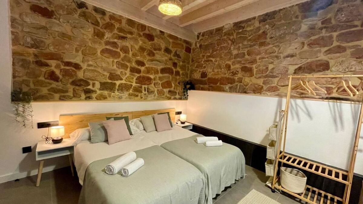 Villafufre Other | Sandoñana · by Wehomes · Old Palace Lodge DA7