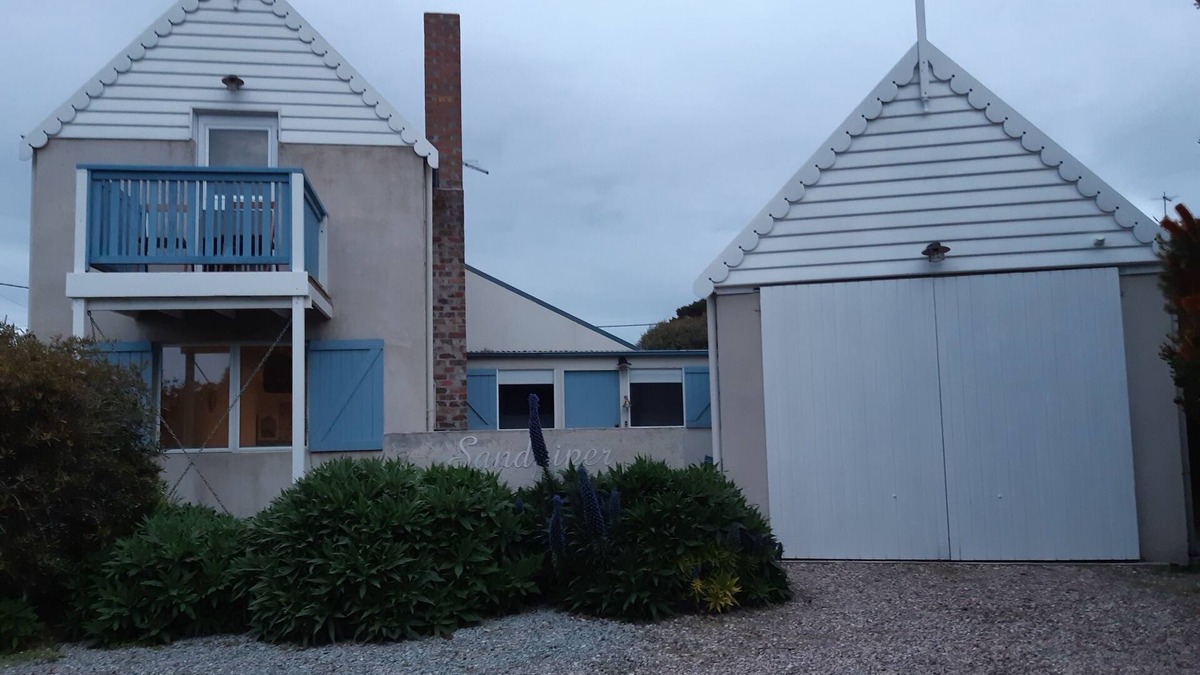 Low Head House | Sandpiper Beach House
