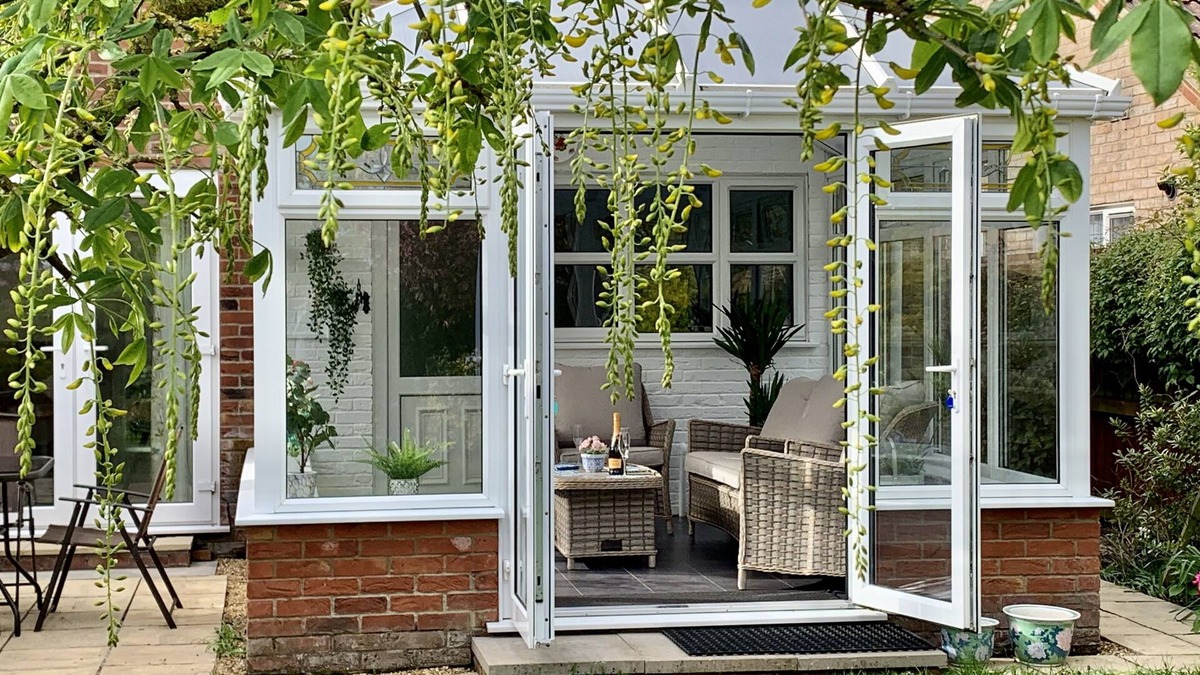 Mablethorpe and Sutton House | Sandpiper Cottage, Trusthorpe, a 5* holiday home next to dog-friendly beaches
