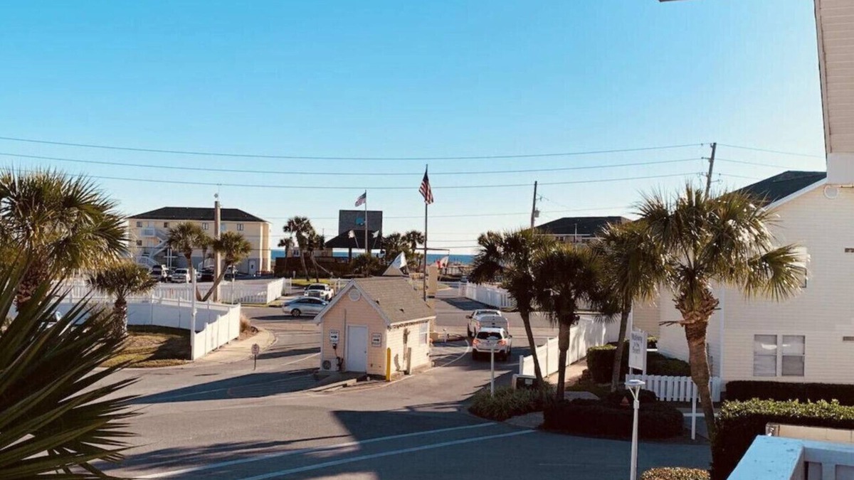Holiday Isle Apartment | Sandpiper Cove Unit 9201 2 Bedroom 2 Bathroom In Beachwalk Destin, FL