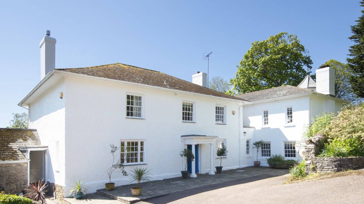 Stoke Gabriel Cottage | SANDRIDGE BARTON, family friendly, with pool in Stoke Gabriel