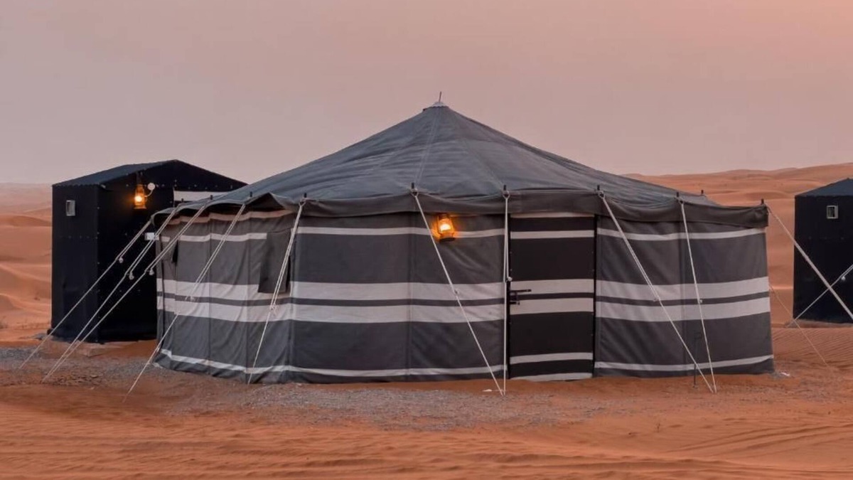Al Wasil RV Rental | Sands Dream Tourism Camp-Triple Room with Private Bathroom