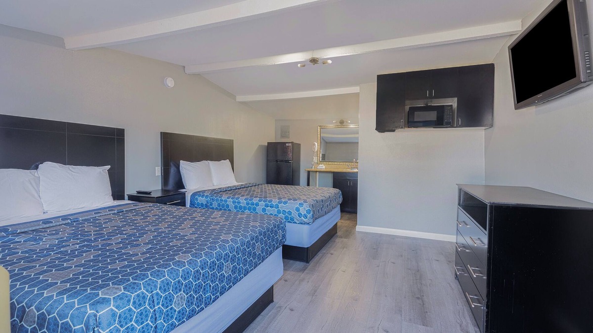 Winnie Hotel | Sands Inn by OYO Winnie