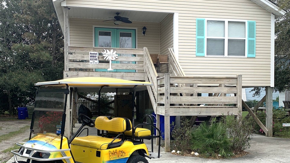 Surfside Beach House | Sandy Feet Retreat-1/2 Block to Beach, Pet Friendly, Wi-Fi & Optional GC Rental