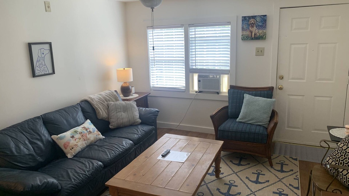 East Ocean View Cottage | Sandy Mutts at the Beach by RedAwning