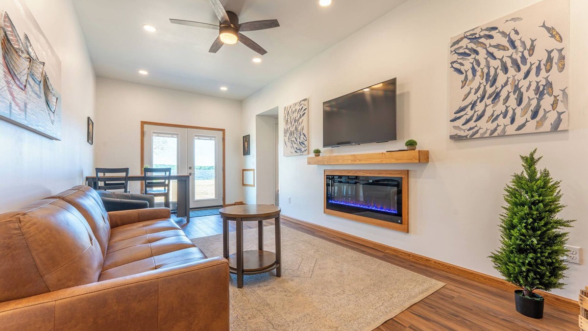 Ely Resort | Sandy Point Resort, Lakeside 2BR Modern Escape