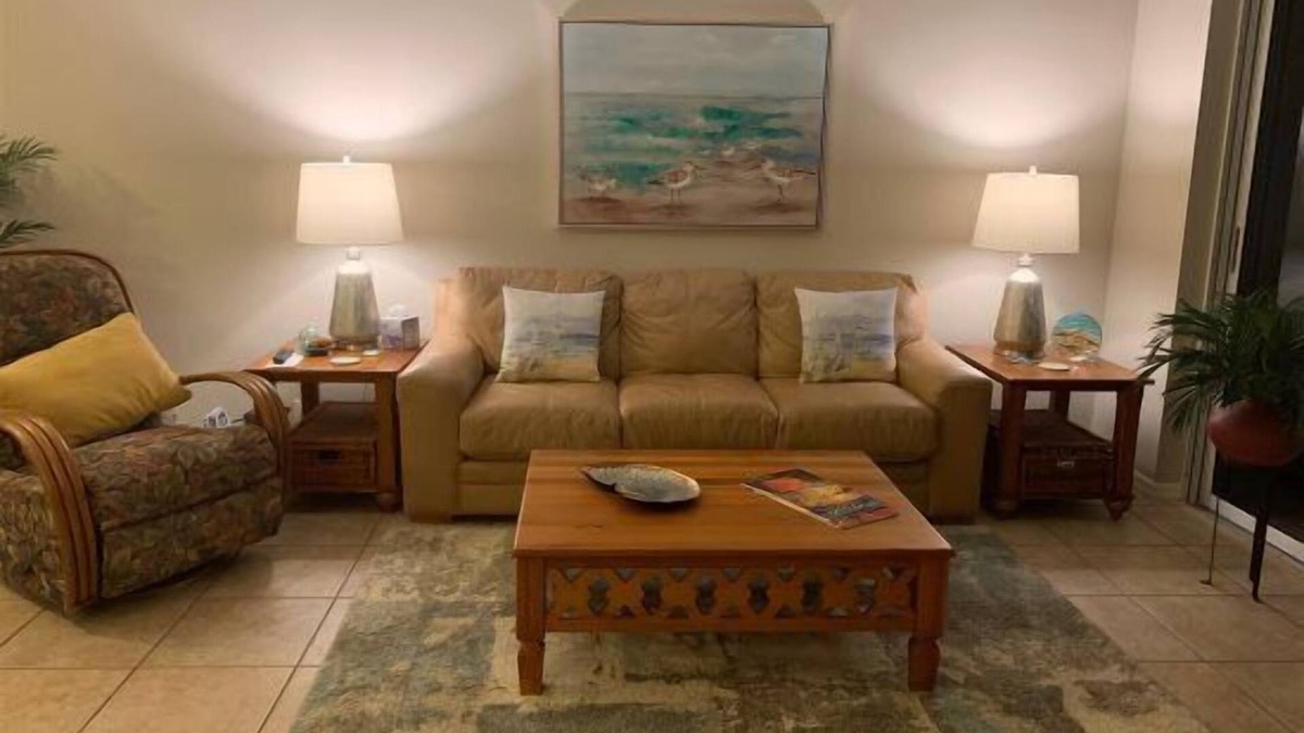 Tropical Cove Condo | Sandy Shores at Lexington CC Lake Village