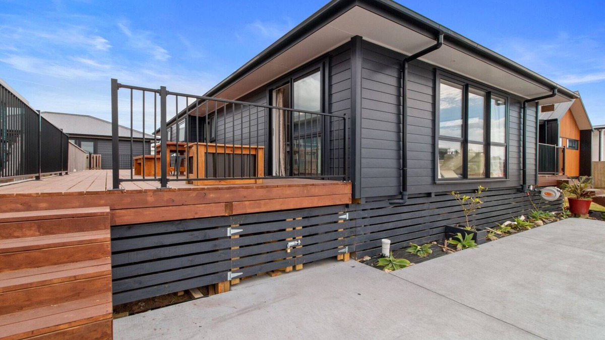Waihi Beach House | Sandy Shores - Waihi Beach Holiday Home