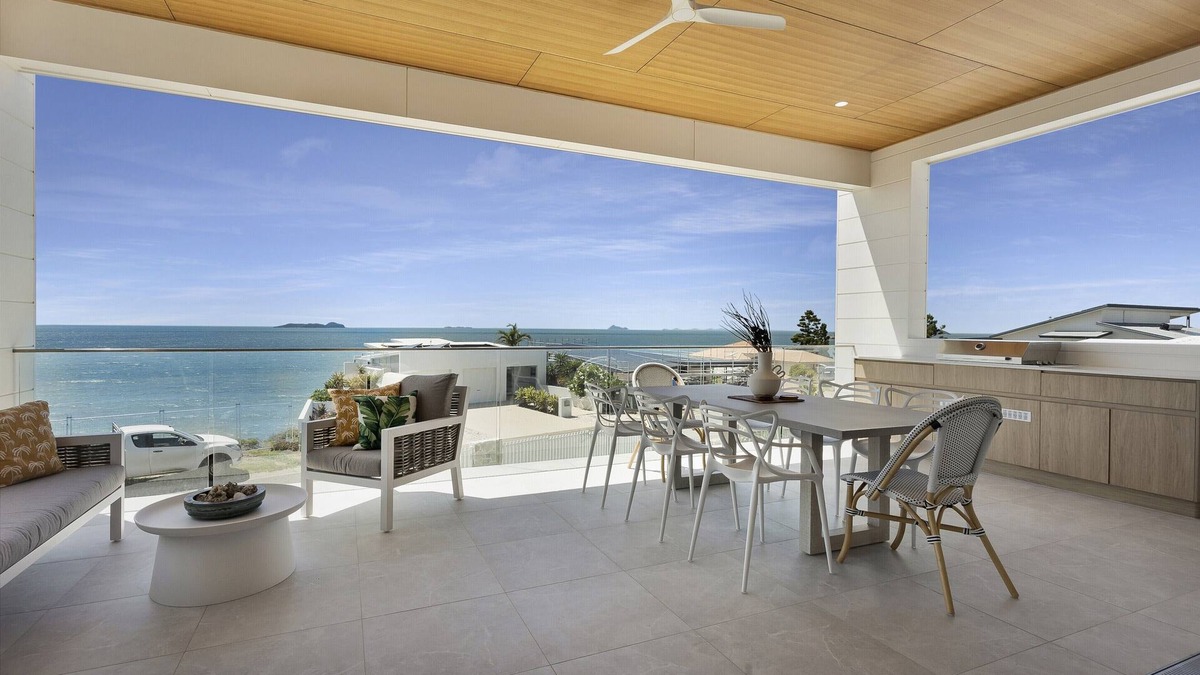 Zilzie House | Sandy Steps Beach House