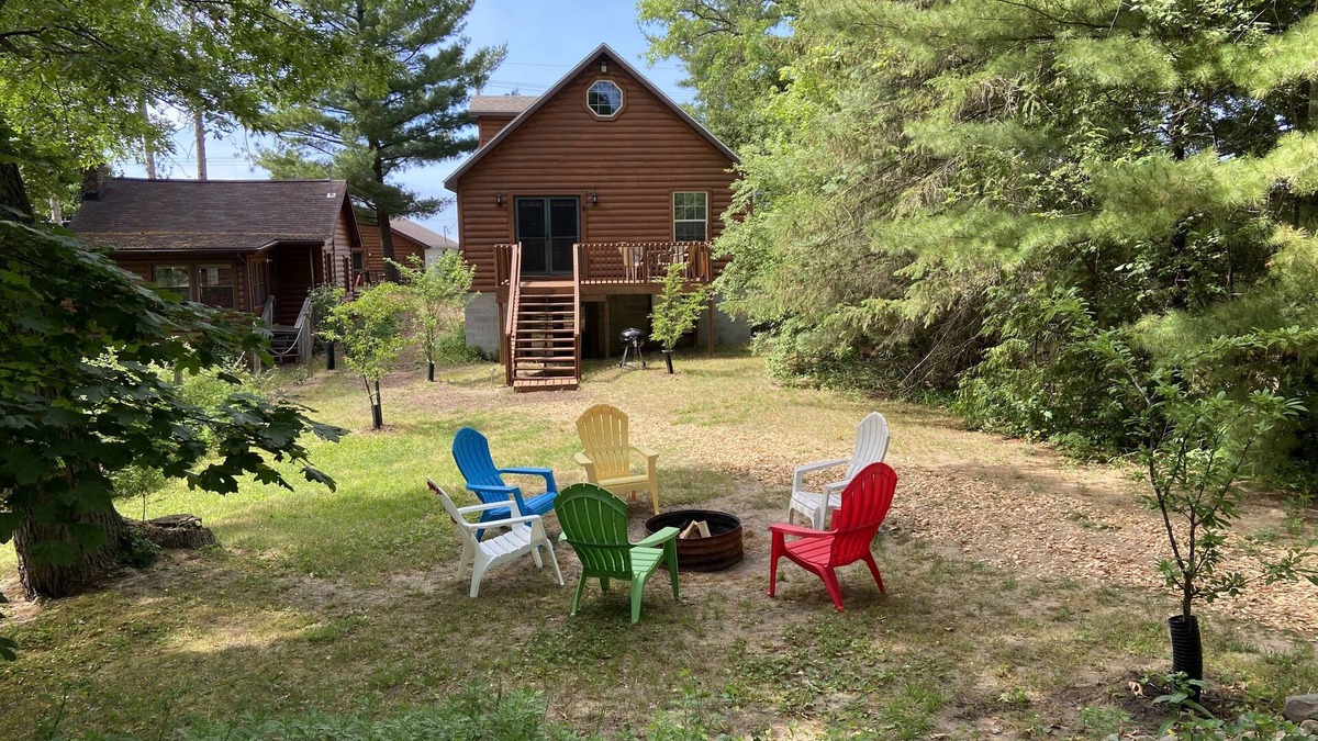 Port Austin Cabin | SandyCabins Duplex Beach House - Garden Side Cabin