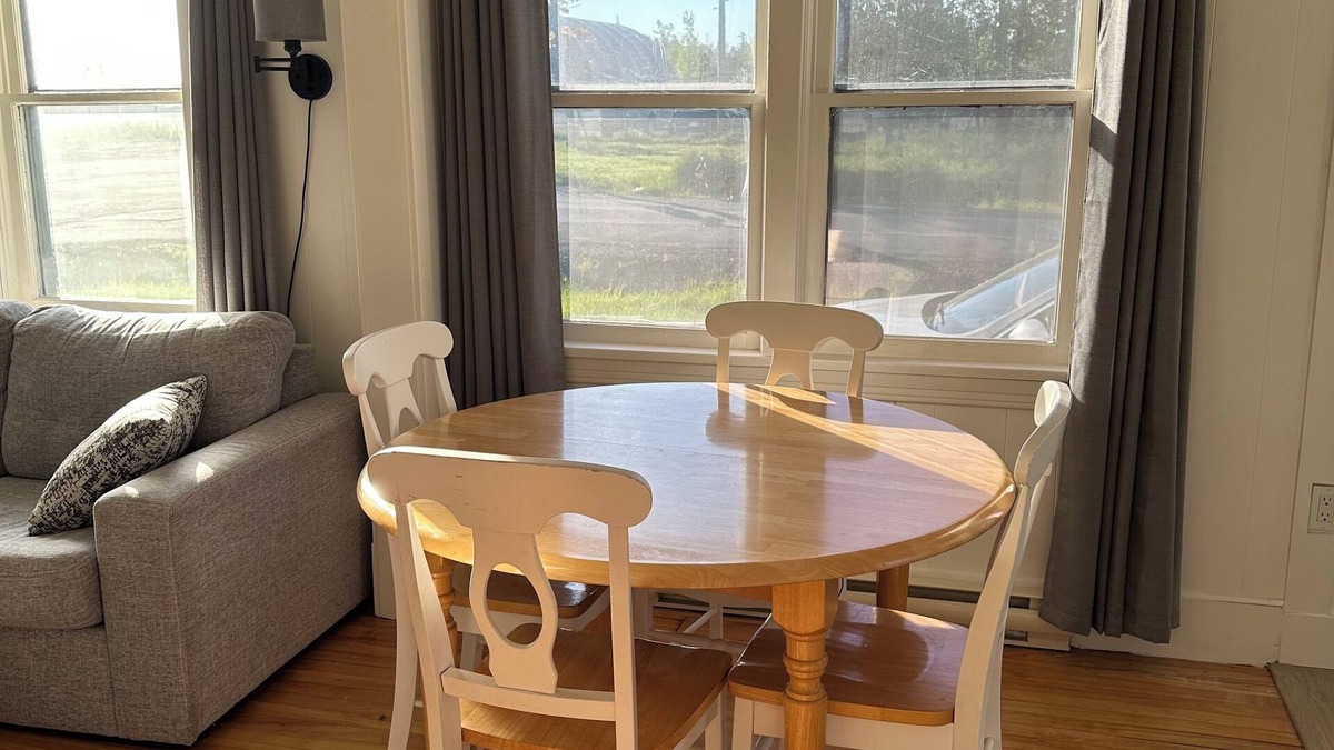 St. Andrews House | Sandy’s by-the-sea is a coastal retreat, located in the heart of St Andrews.