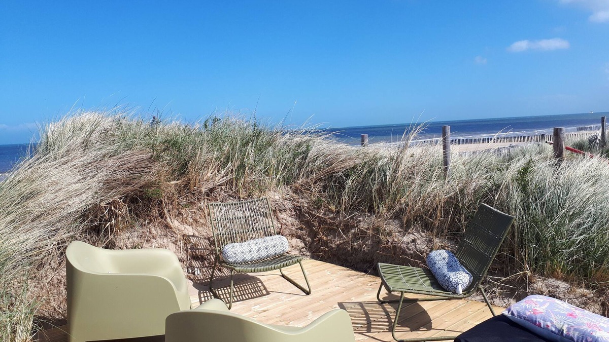 Bleriot-Plage House | Sangatte "Les pieds Dans l'eau" seafront house Côte d'Opale Cap Blanc Nez