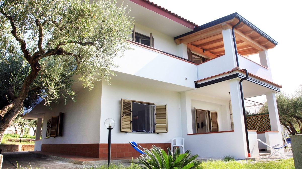 Santa Maria Apartment | Sangeni home holidays - Apartment n.3, at the ground floor with veranda