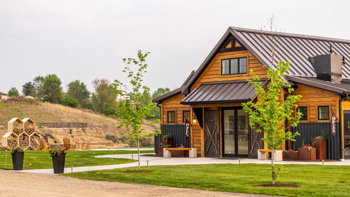 Orange Prairie RV Rental | Sankoty Lakes