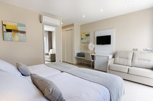 Playa del Ingles Hotel | Sanom beach Resort by youRoom Only Adults