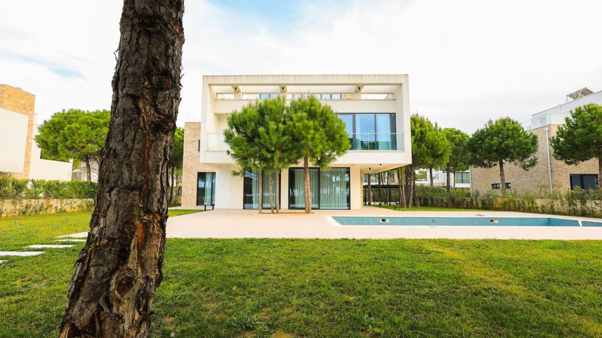Ishem Apartment | SanPietro Elite Villa