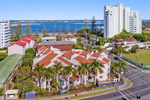 Labrador Apartment | Santa Fe by the Broadwater